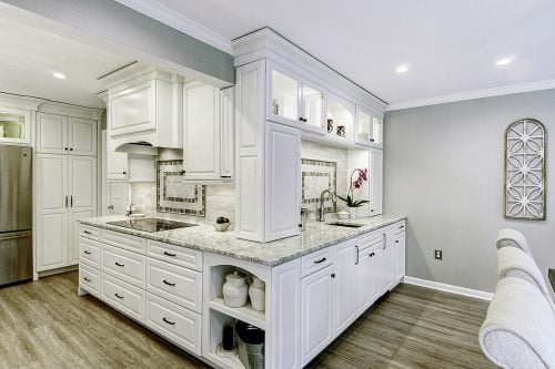 Winning Wet Bars: Exploring Custom Features and Uses 3 Wet Bar in Dining Room