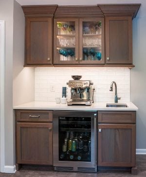 Winning Wet Bars: Exploring Custom Features and Uses 1 Wet Bar